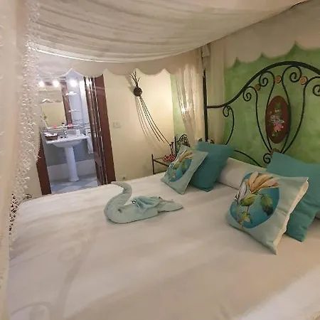 Hostel Viviendas Turisticas El Carrascal *
