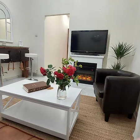 Hostel Viviendas Turisticas El Carrascal