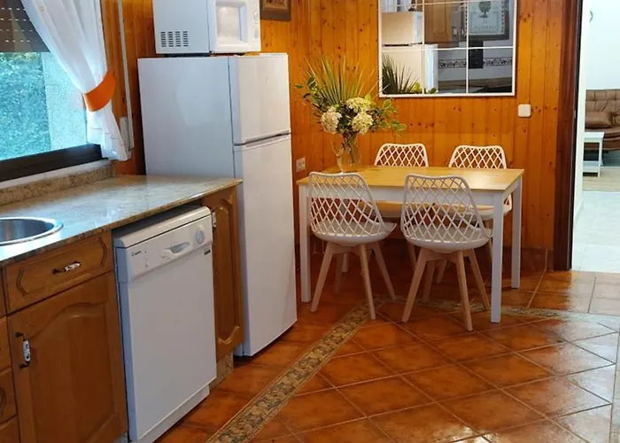 Hostel Viviendas Turisticas El Carrascal