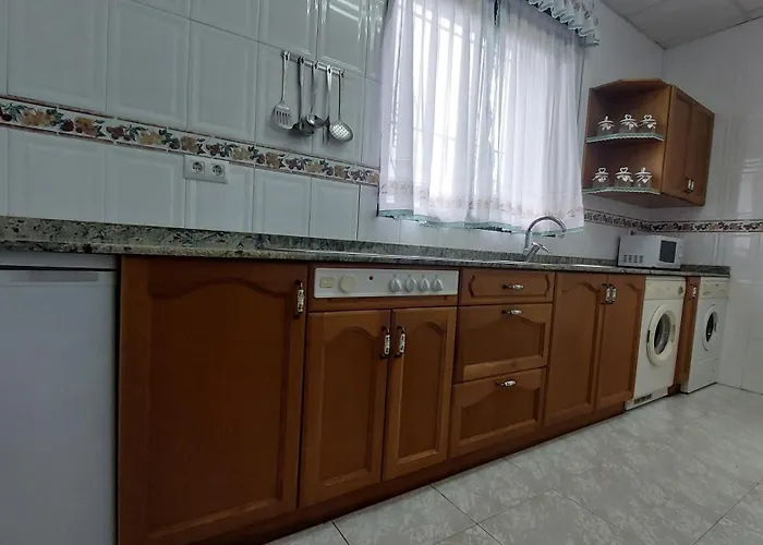 Viviendas Turisticas El Carrascal Hostel *