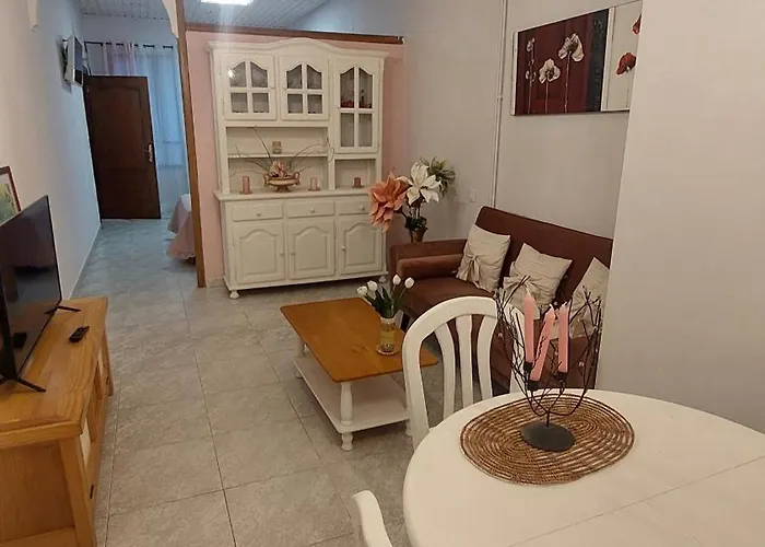 Viviendas Turisticas El Carrascal Hostel La Gandara